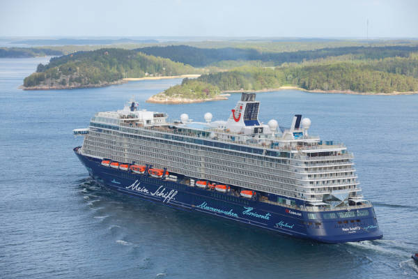 Mein Schiff Großbritannien mit Irland Kreuzfahrt für 2024, 2025, 2026 buchen